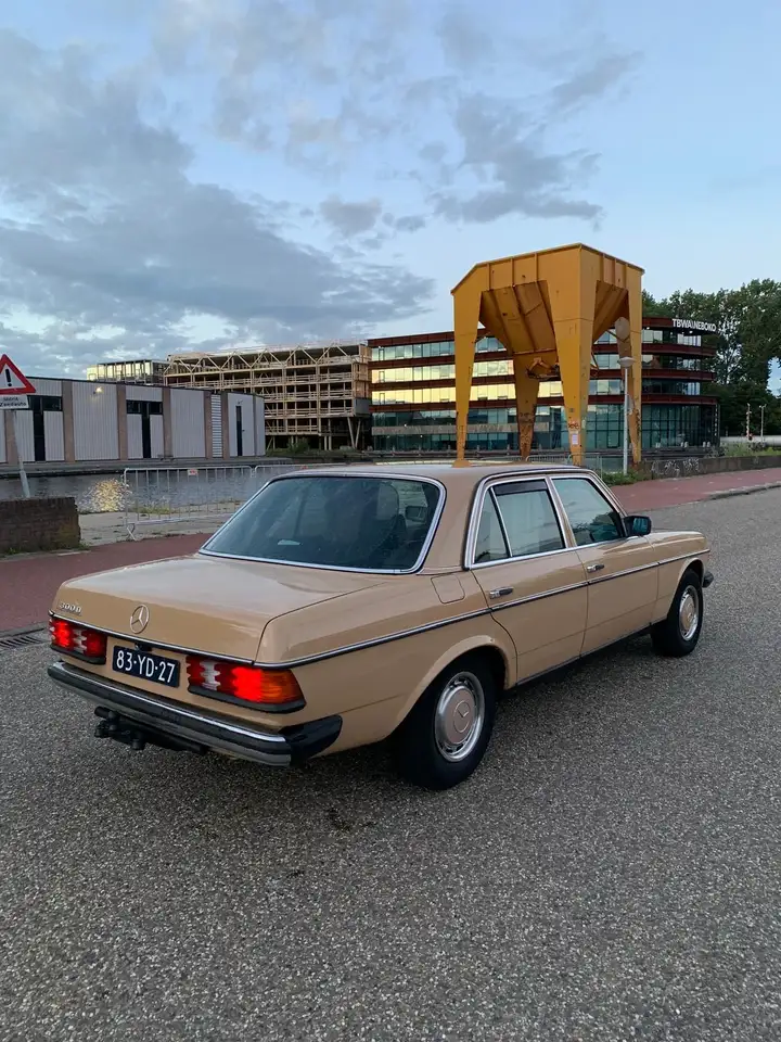 Mercedes-Benz 300 D 5 Cyl. Leer Airco UNIEK APK 2028, foto 4