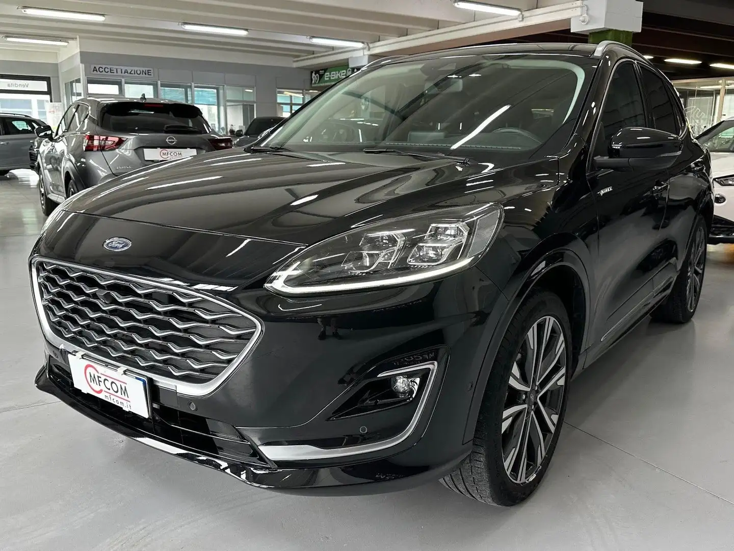 Ford Kuga 2.5 full hybrid Vignale awd 190cv e-shifter 4X4 Noir - 1