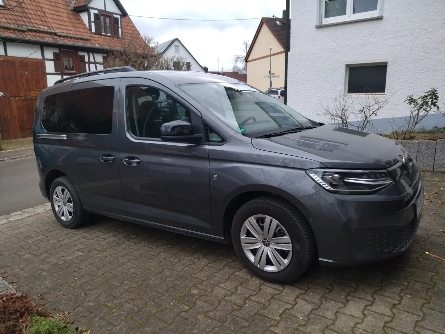 Volkswagen Caddy California mit Standheizung Grau - 1