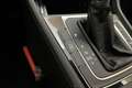 Volkswagen Golf 1.5 TSI 130pk DSG Highline | Achteruitrijcamera, N Zilver - thumbnail 32