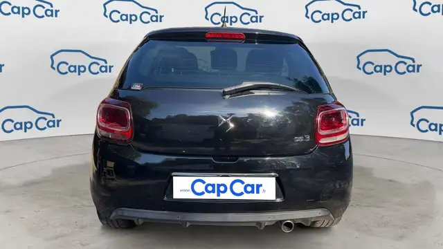 DS Automobiles DS 3 view 3