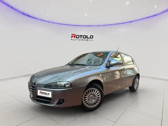 Alfa Romeo 147 147 1.6 16V TS (105) 5 porte Moving
