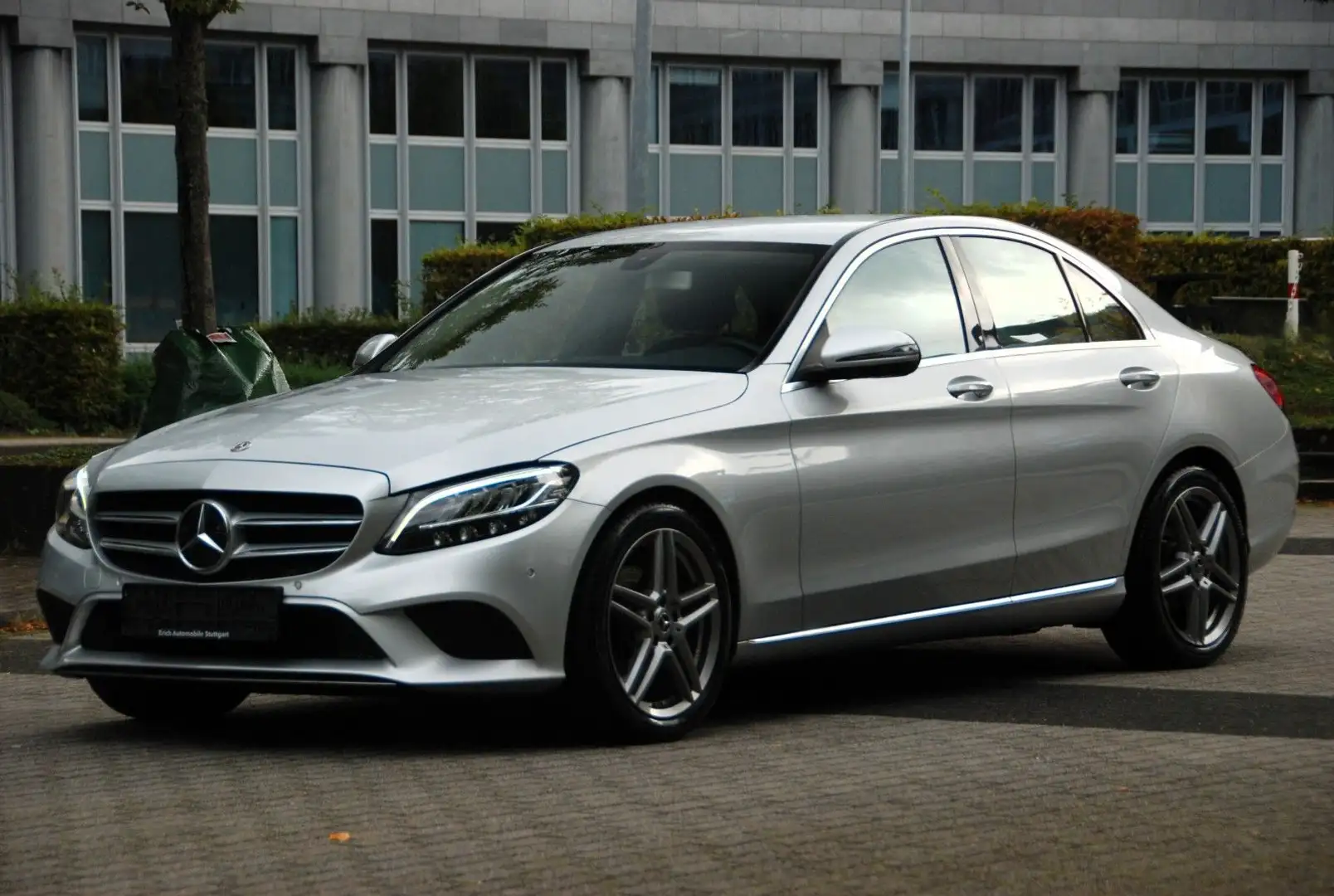 Mercedes-Benz C 220 d Avantgarde| KAMERA| ILS| LED| NAVI| SZH Silber - 1