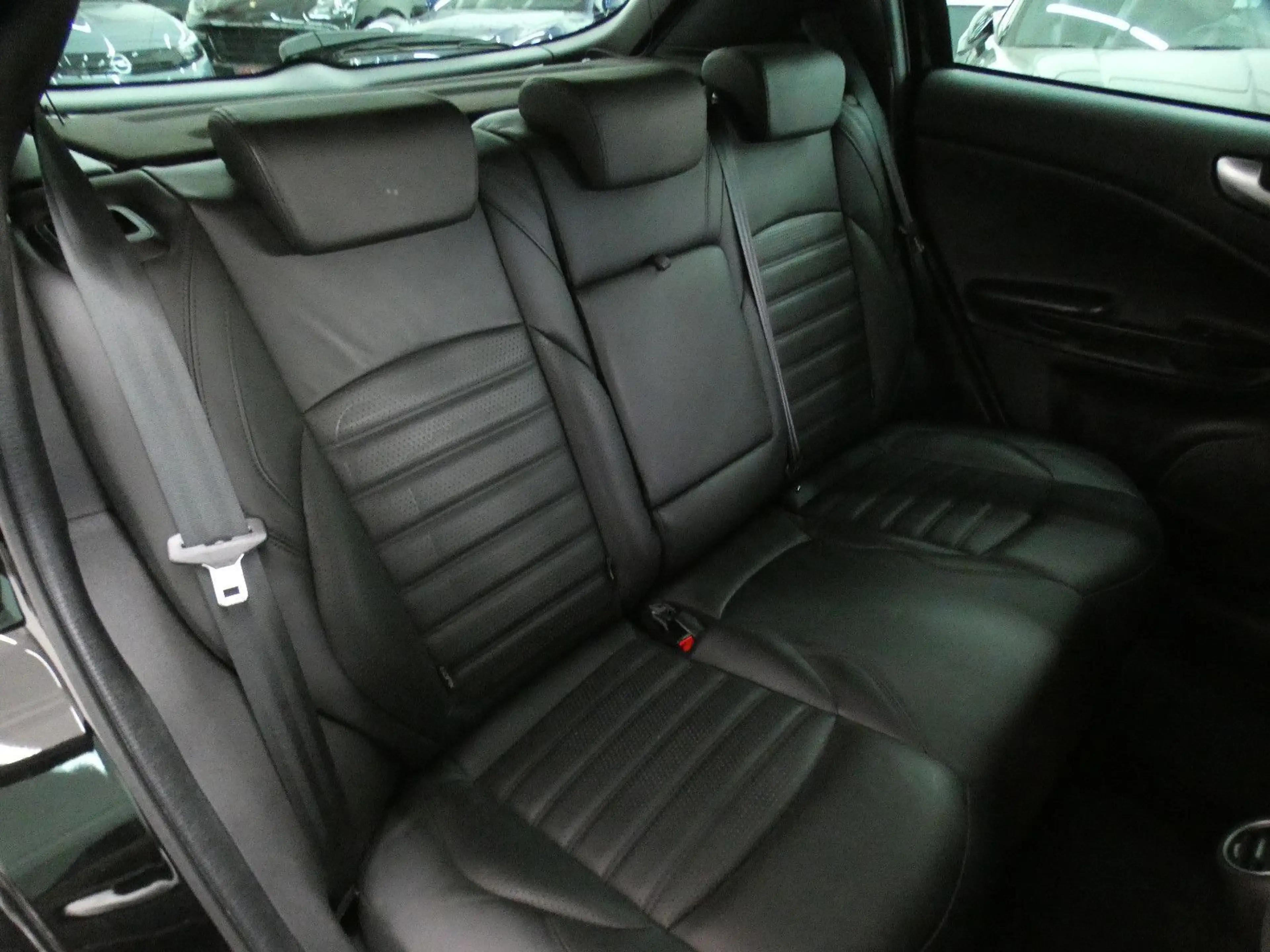Alfa Romeo Giulietta SUPER*PDC*NAVI*UConnect*BI-XENON*LEDER — photo 12