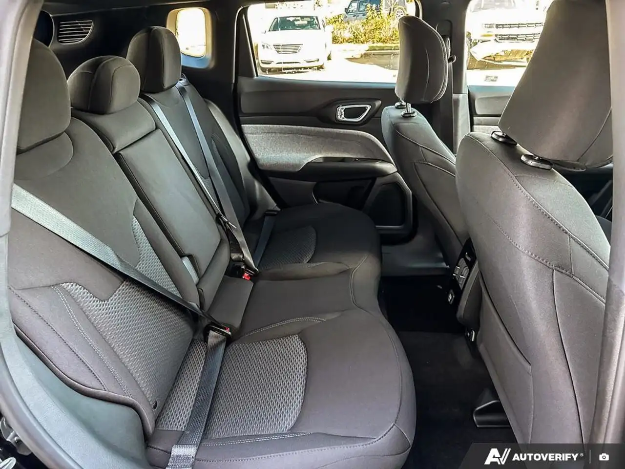 Jeep Compass снимка Jeep Compass