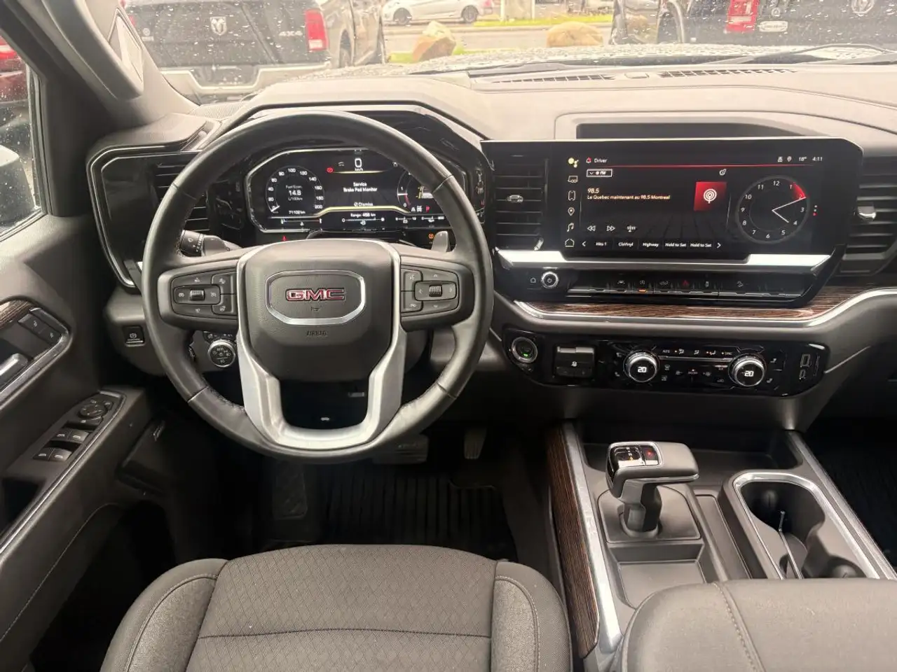 GMC Sierra 1500 снимка GMC Sierra 1500