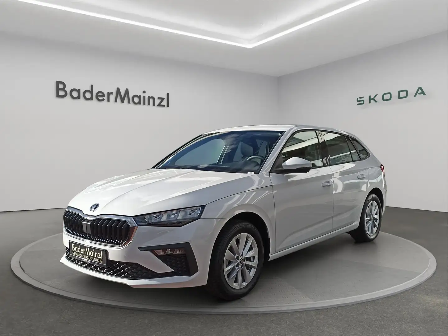 Skoda Scala 1.0 TSI LED SHZ Lenk.Heizung Weiß - 1