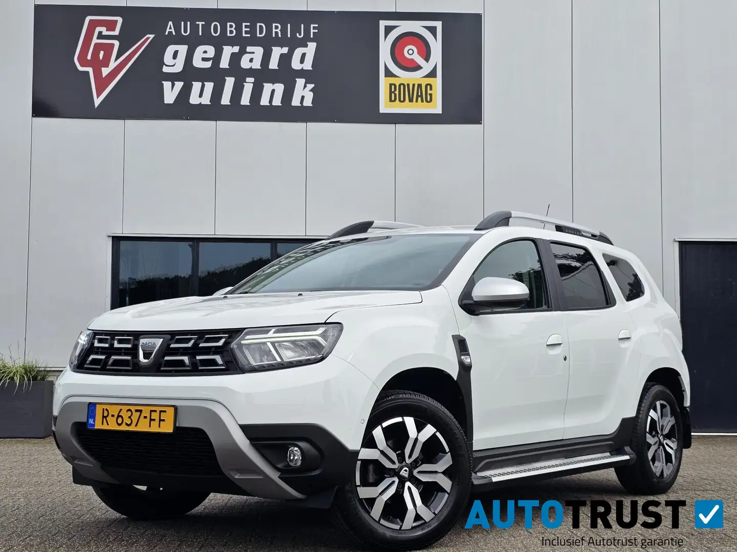 Dacia Duster 1.3 TCe 130PK Prestige TREKHAAK CLIMA CAMERA Wit - 1