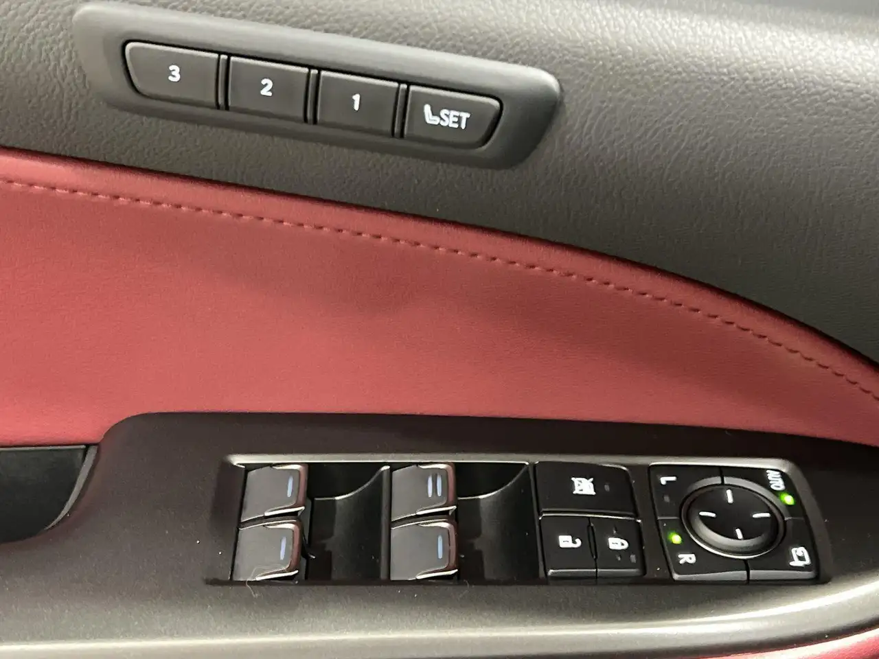 Lexus NX снимка Lexus NX