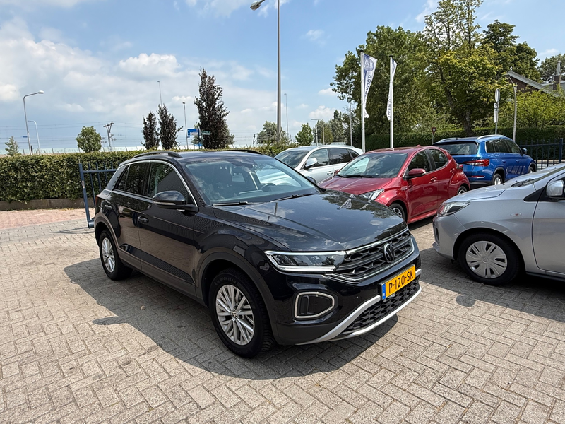 Volkswagen T-Roc 1.5 TSI Life / AUTOMAAT / NAVIGATIE / CAMERA / CRU — photo 7