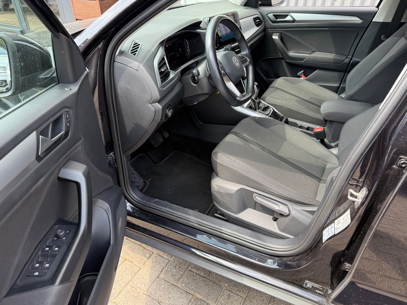 Volkswagen T-Roc 1.5 TSI Life / AUTOMAAT / NAVIGATIE / CAMERA / CRU — photo 5