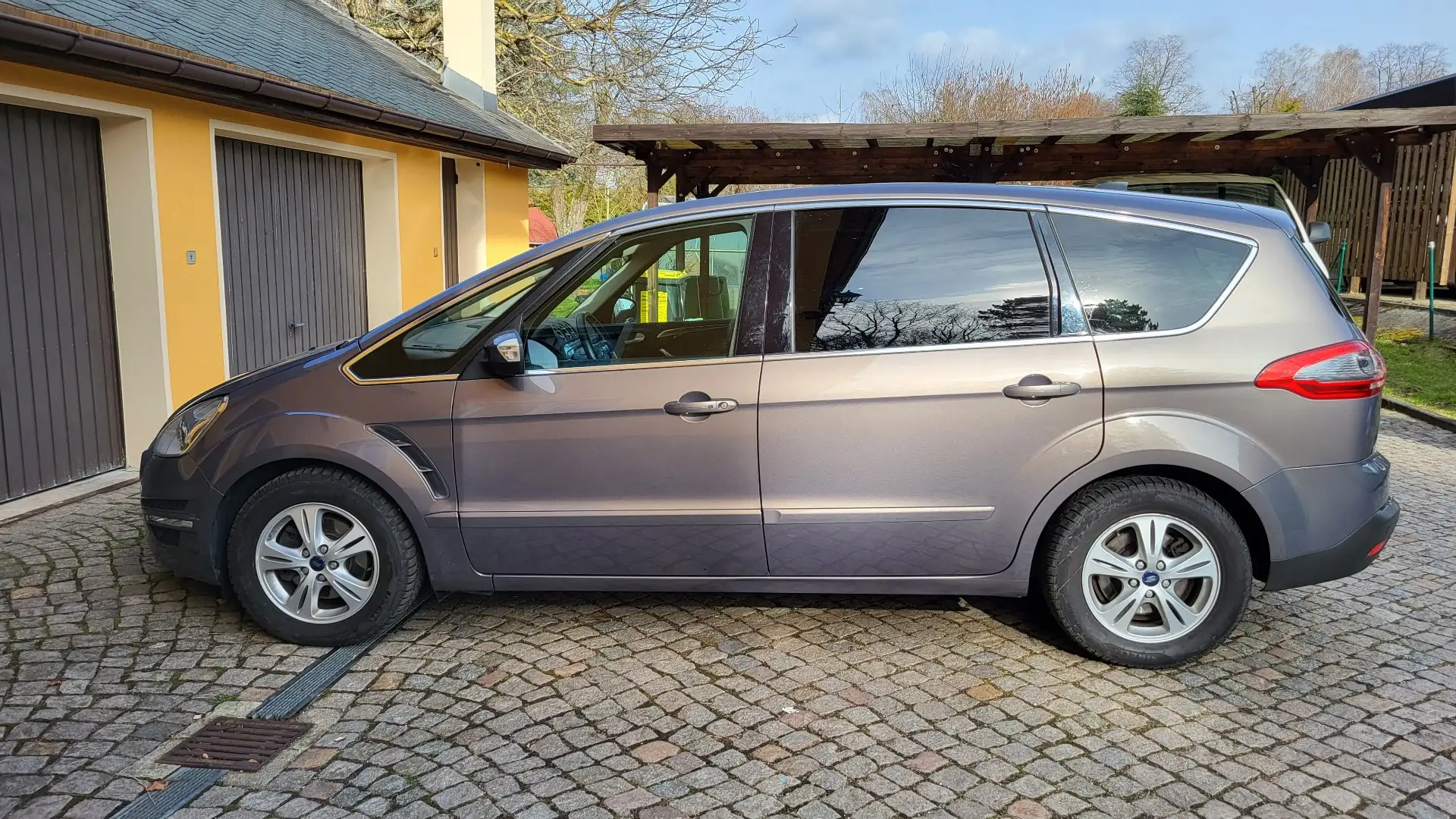 Ford S-Max 2.0 TDCi DPF Aut. Titanium - 1