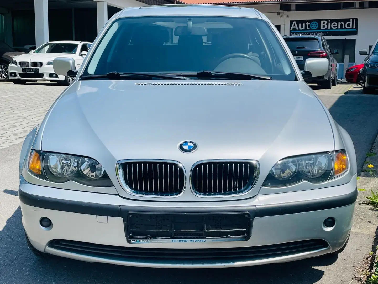 BMW 320 Baureihe 3 Touring 320i Silber - 2