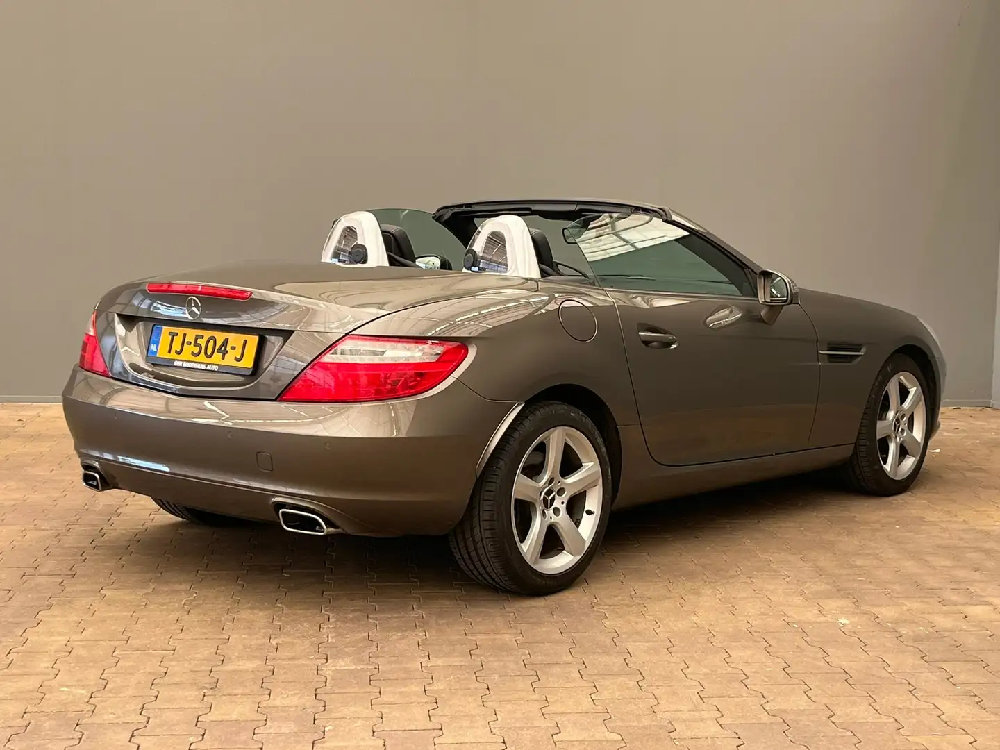Mercedes-Benz SLK 250 Lederen Bekleding | Airscarf | Stoelverwarming | 1 Grau - 2