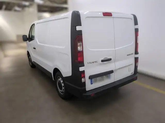 Renault Trafic view 2
