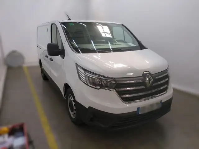 Renault Trafic view 4