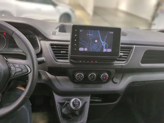 Renault Trafic view 7