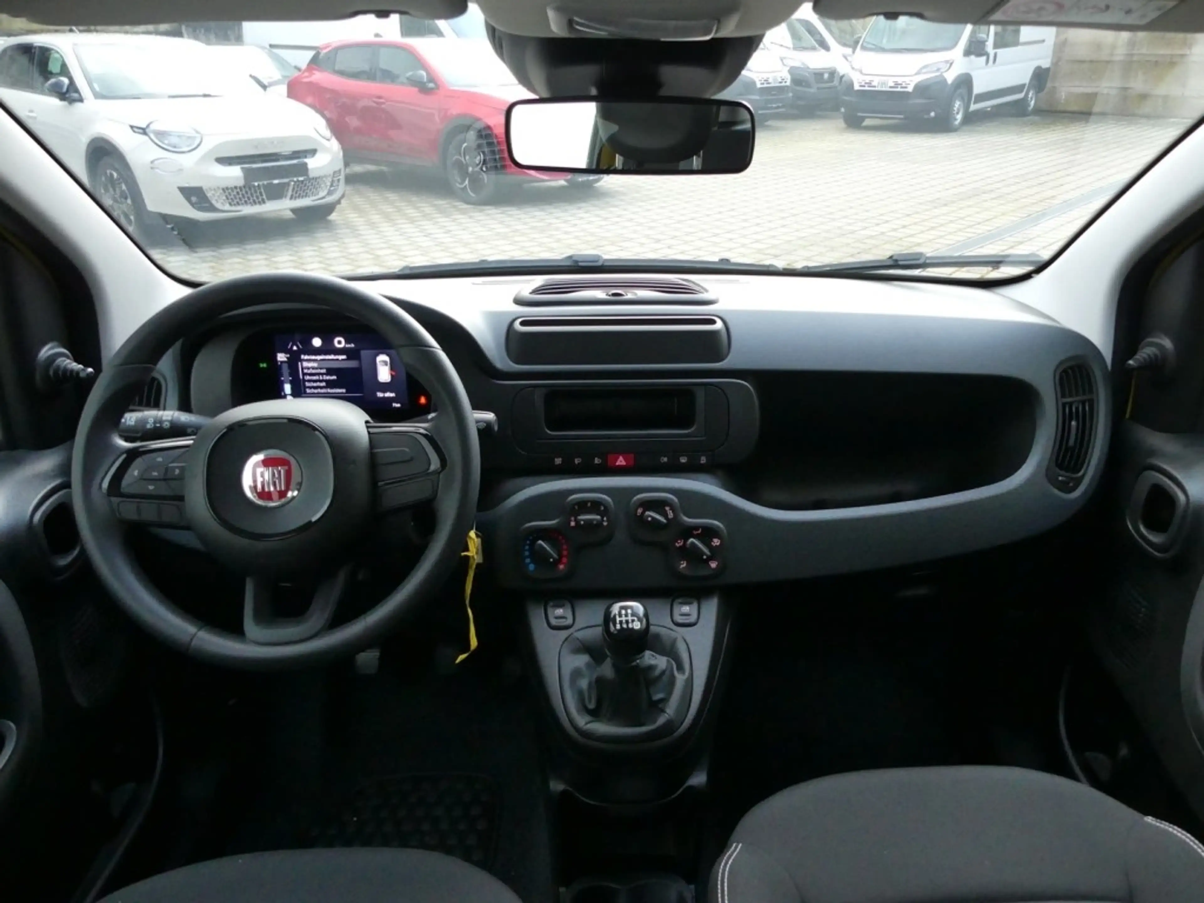 Fiat New Panda PANDA POP HYBRID 1.0 GSE 65PS PDC — photo 14