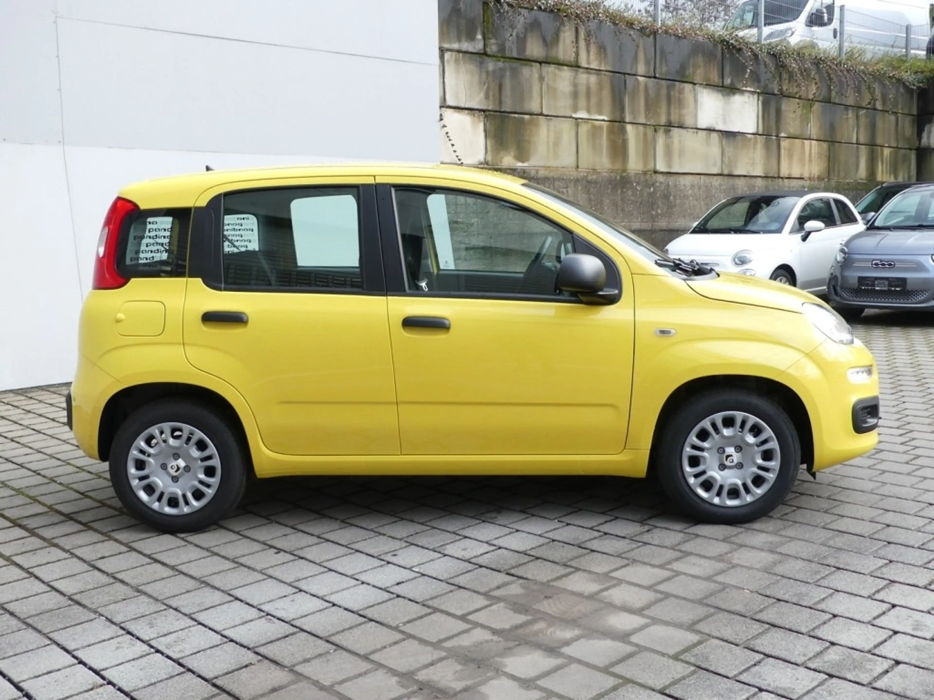 Fiat New Panda PANDA POP HYBRID 1.0 GSE 65PS PDC — photo 2