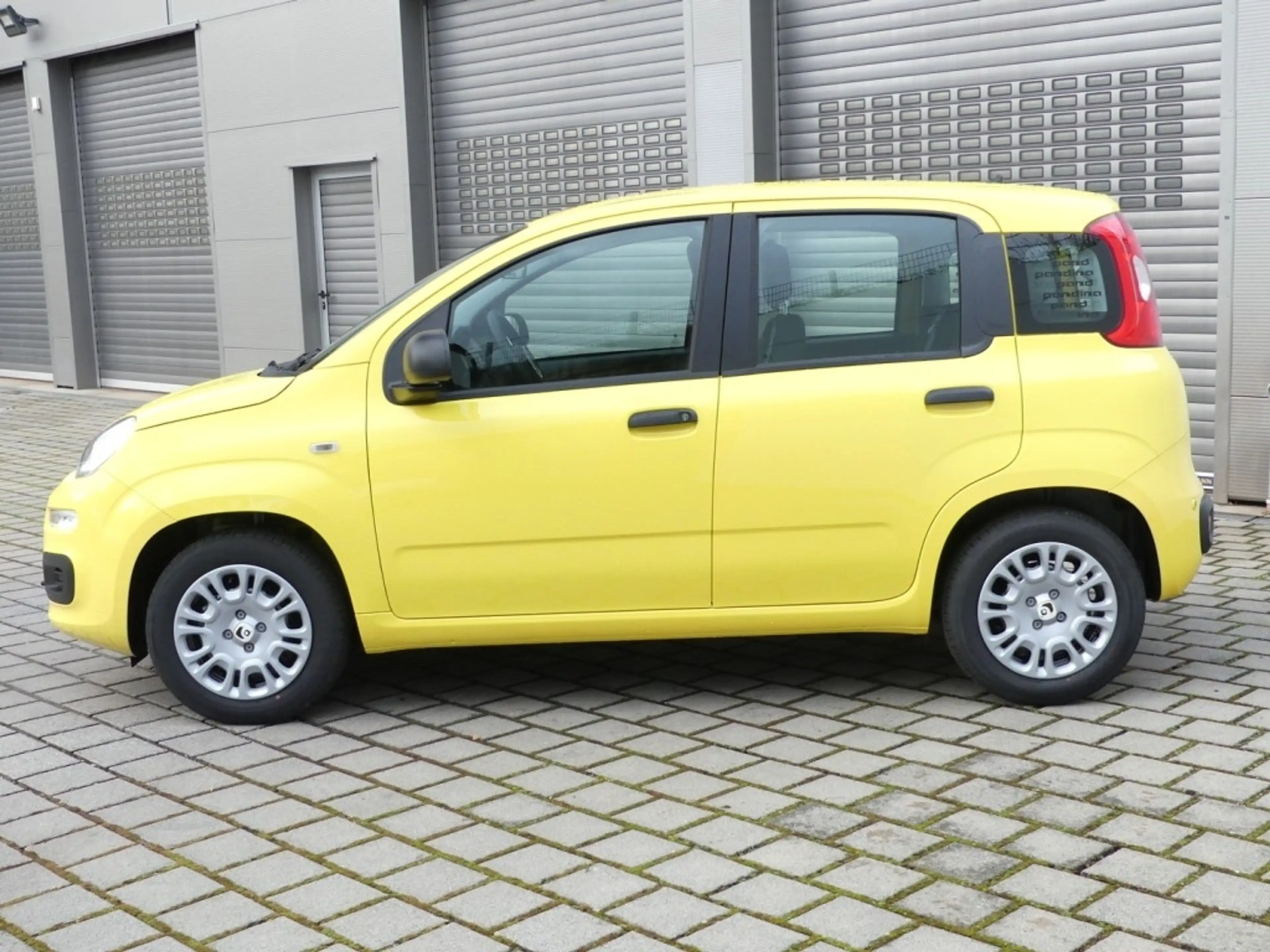 Fiat New Panda PANDA POP HYBRID 1.0 GSE 65PS PDC — photo 6