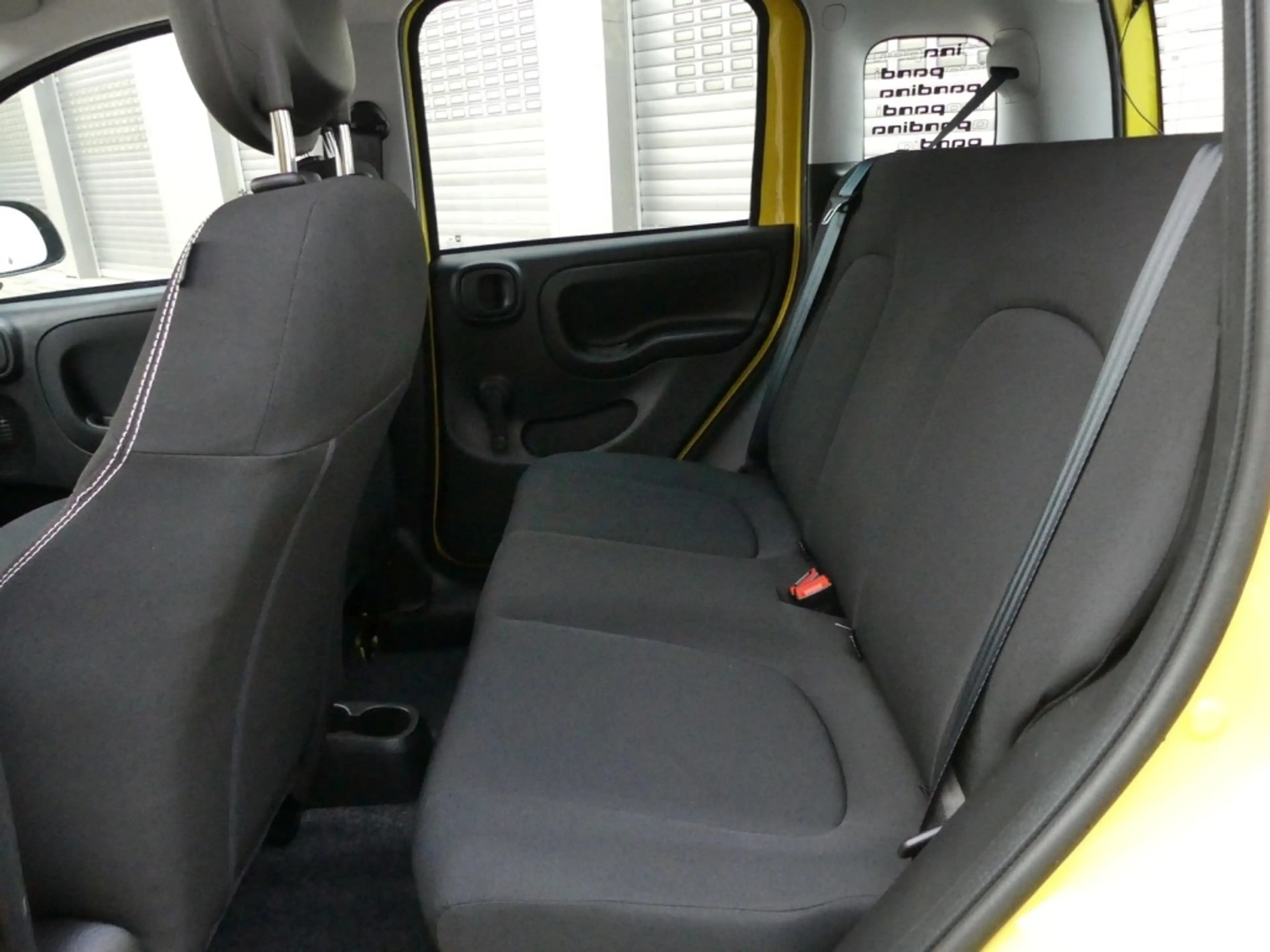Fiat New Panda PANDA POP HYBRID 1.0 GSE 65PS PDC — photo 11