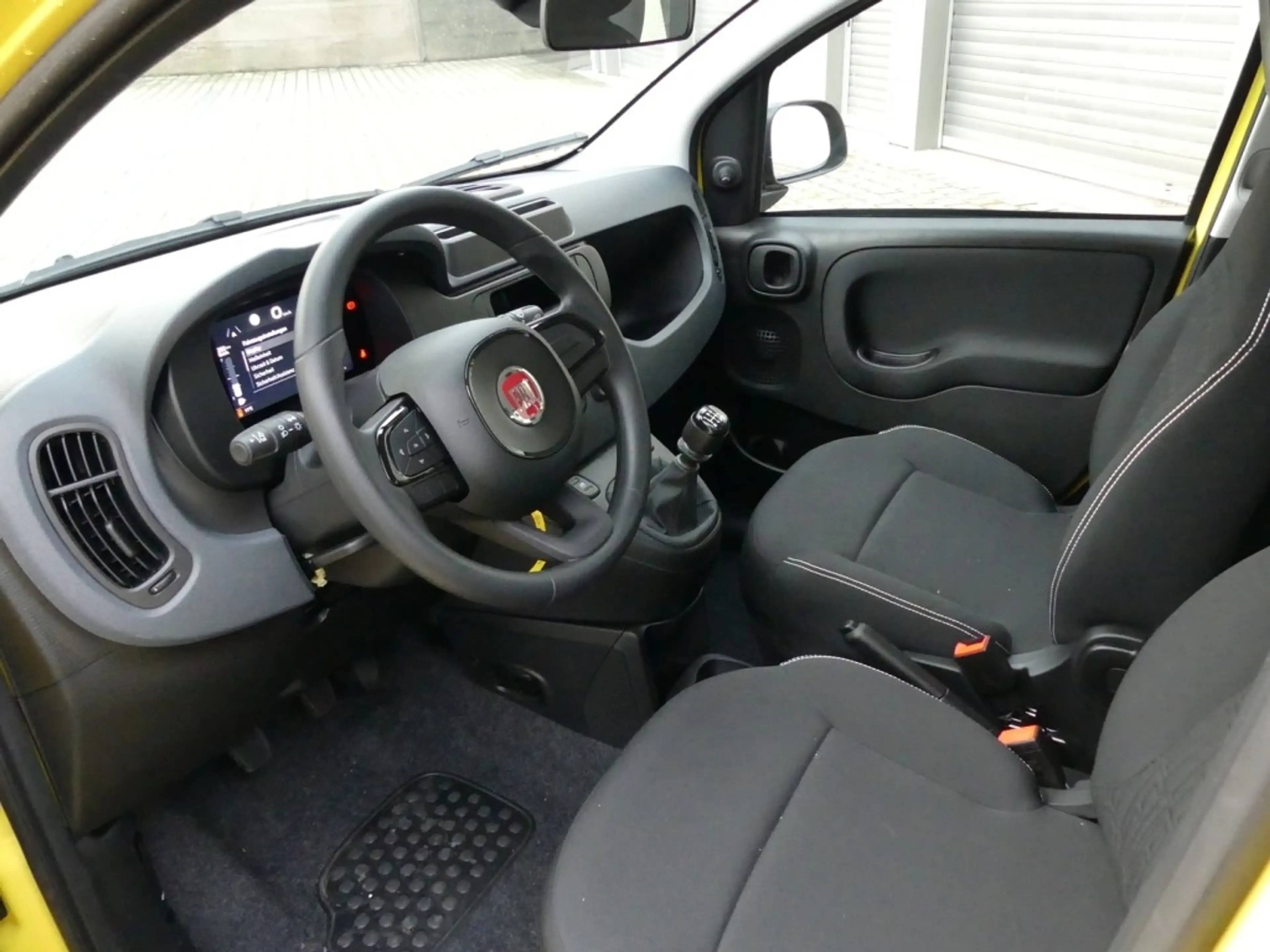 Fiat New Panda PANDA POP HYBRID 1.0 GSE 65PS PDC — photo 9