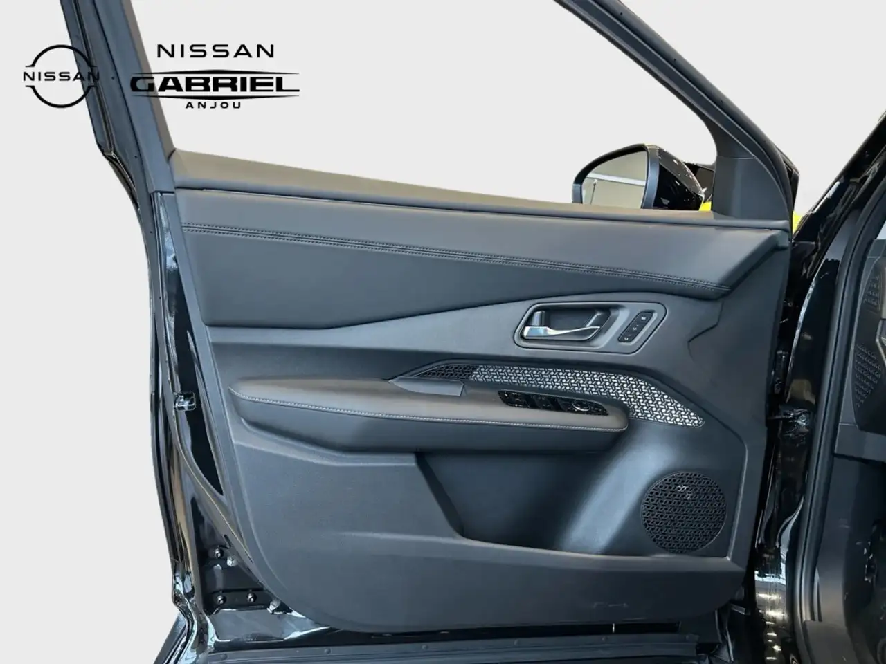 Nissan Ariya снимка Nissan Ariya