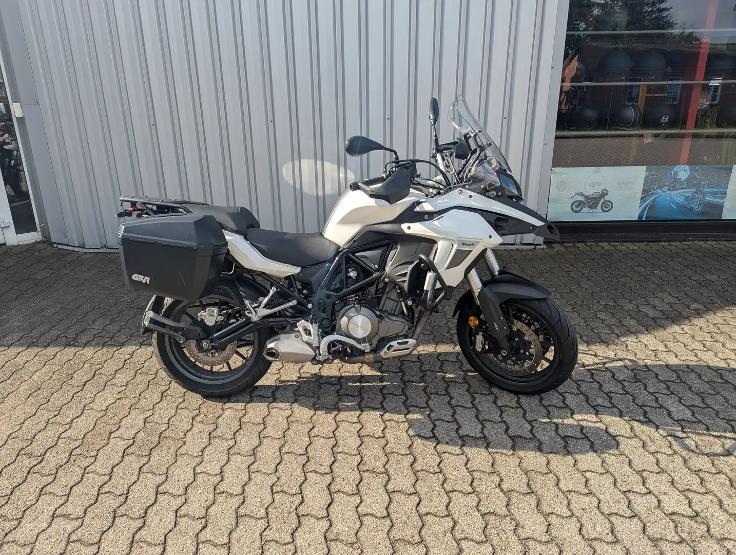 Benelli TRK 502 Weiß - 1