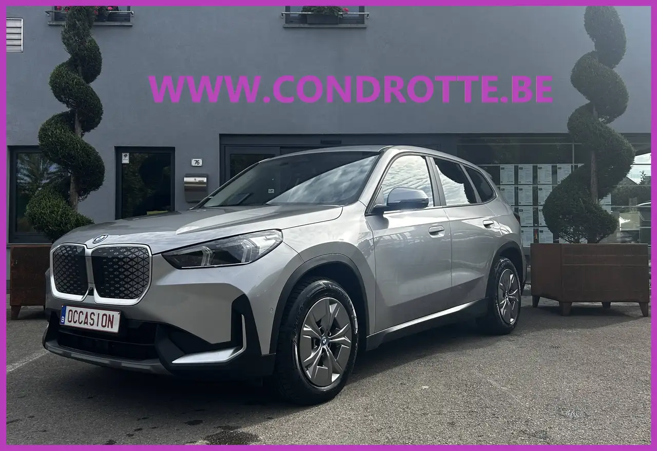 BMW iX1 XDRIVE 30A 313 CV — photo 1 of 15