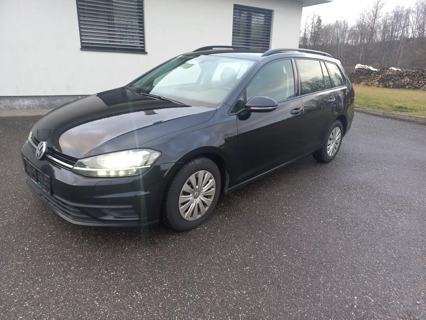 Volkswagen Golf Variant 1.6 TDI (BlueMotion Technology) Trendline - 1
