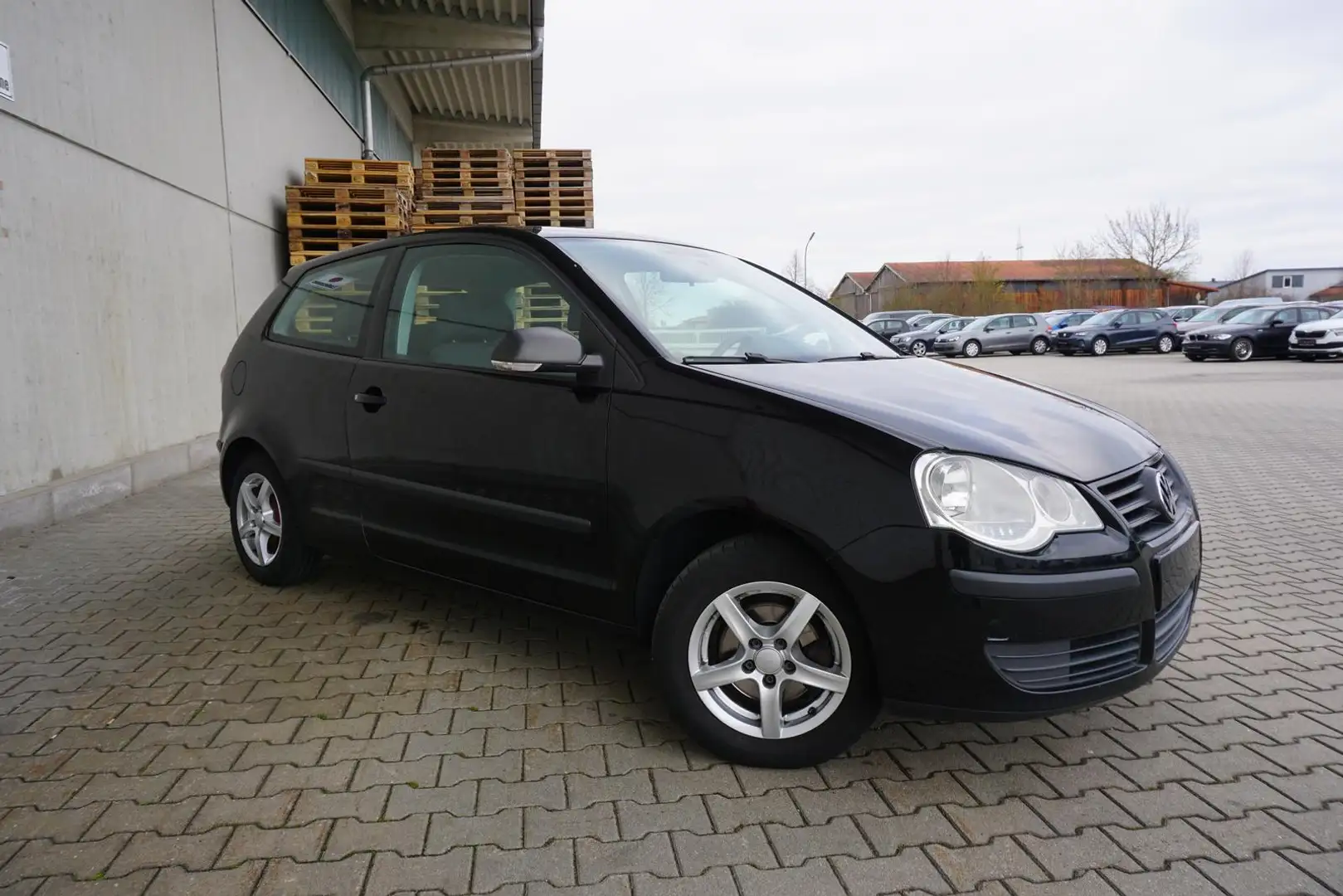 Volkswagen Polo IV Trendline 44kW Radio Klima 2.Hand Schwarz - 1