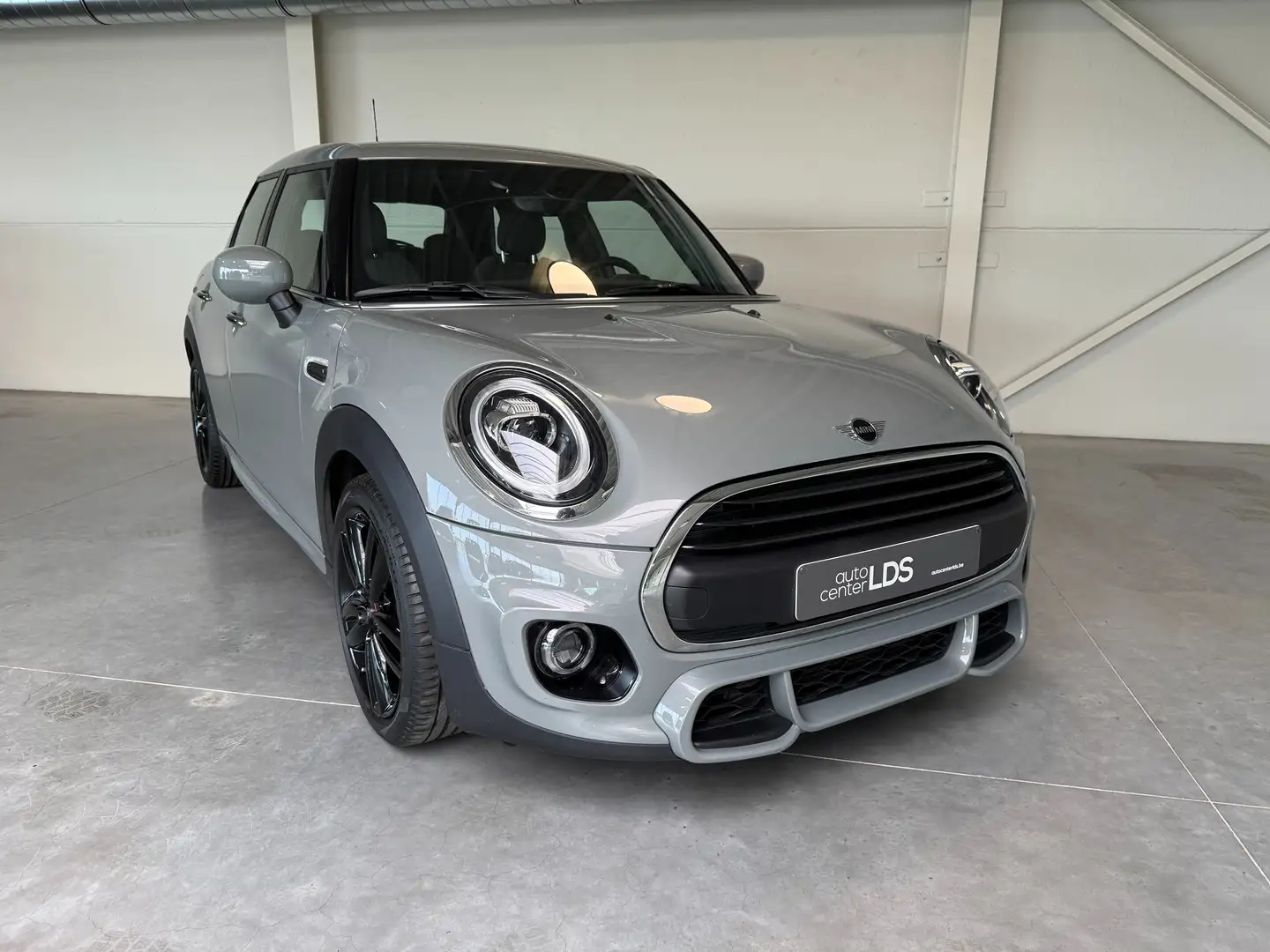 MINI One 1.5 OPF (EU6d) JCW pakket - Navi - LED - Gris - 1