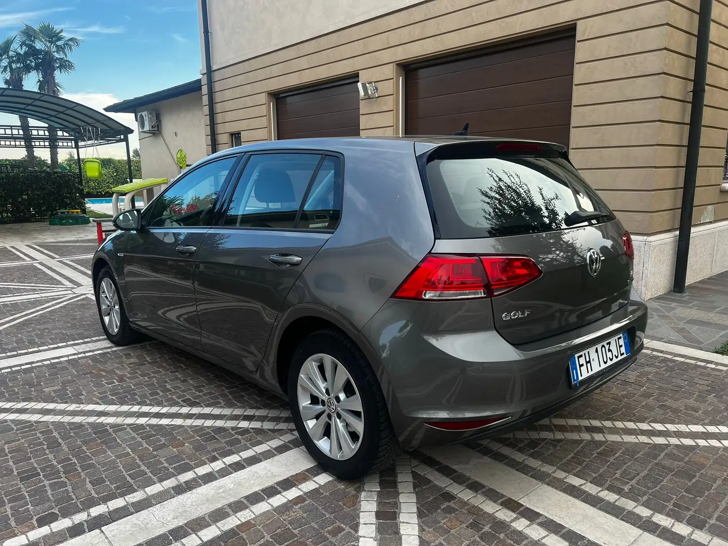 Volkswagen Golf 7^ serie 1.4 TGI 5P Highline Blue Grigio - 2