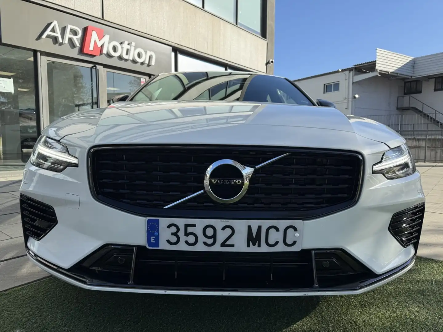 Volvo S60 T8 Ultimate Blanc - 2