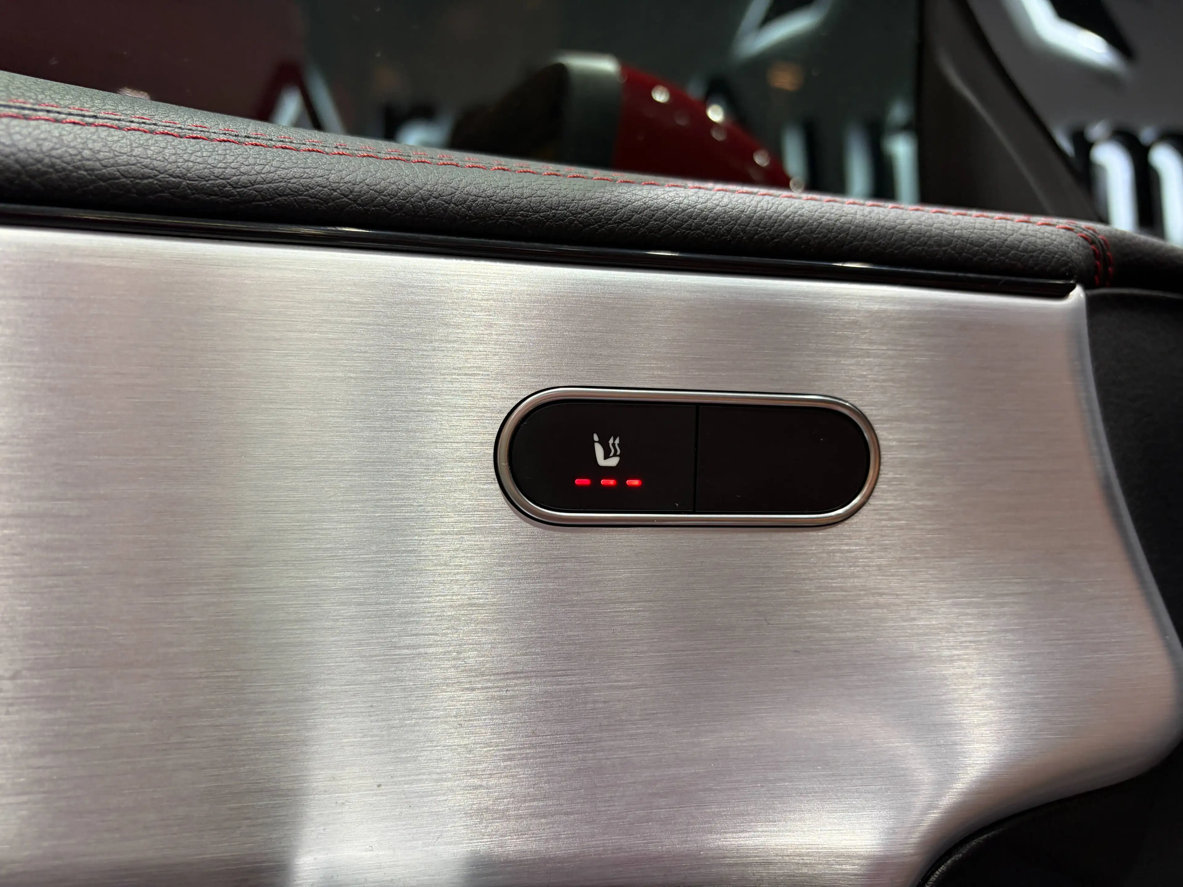 Mercedes-Benz CLA 180 d *PACK AMG*CARPLAY*SIEGE CHAUFF*CAMERA*GARANTIE* — photo 8