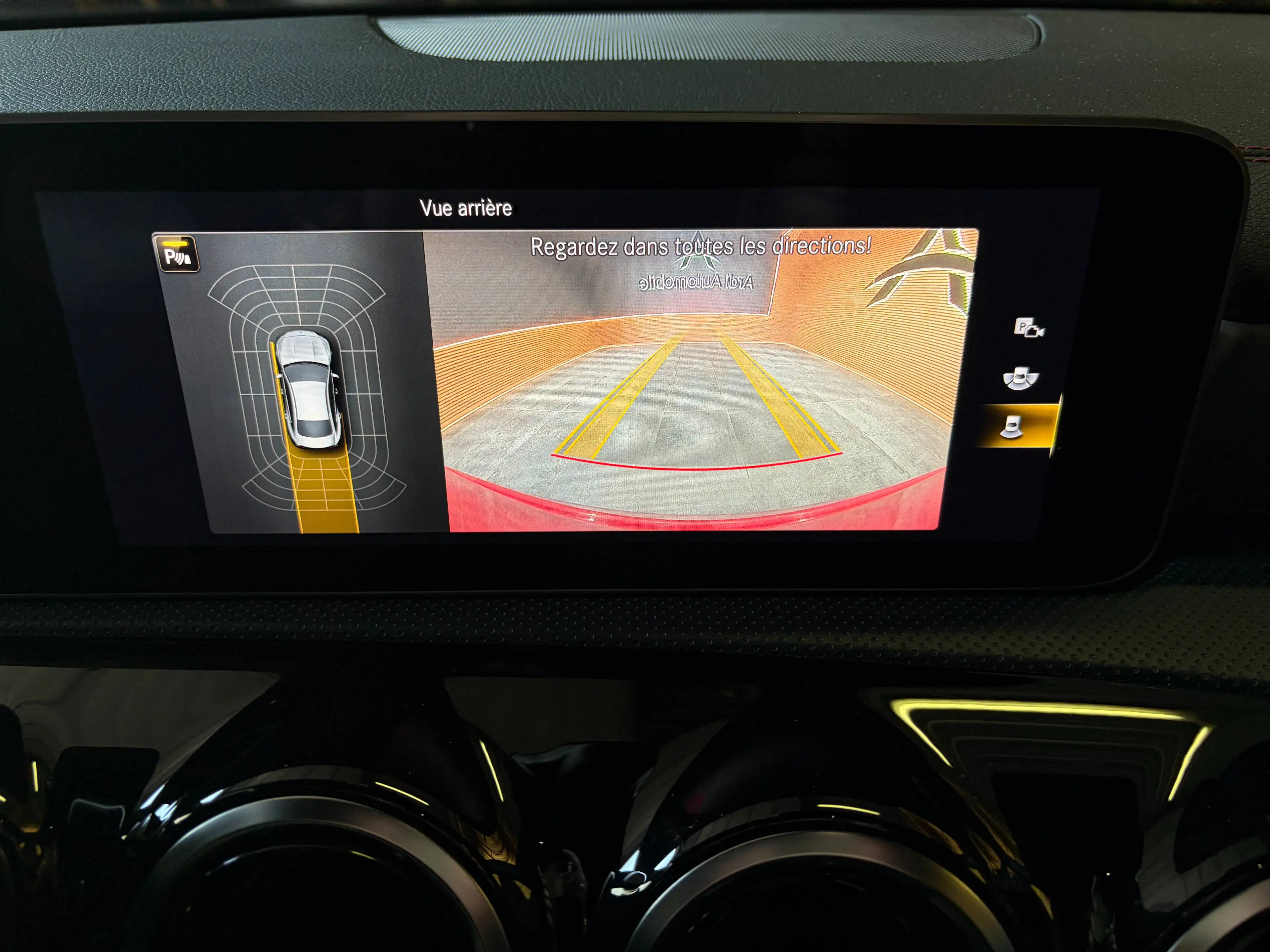 Mercedes-Benz CLA 180 d *PACK AMG*CARPLAY*SIEGE CHAUFF*CAMERA*GARANTIE* — photo 11