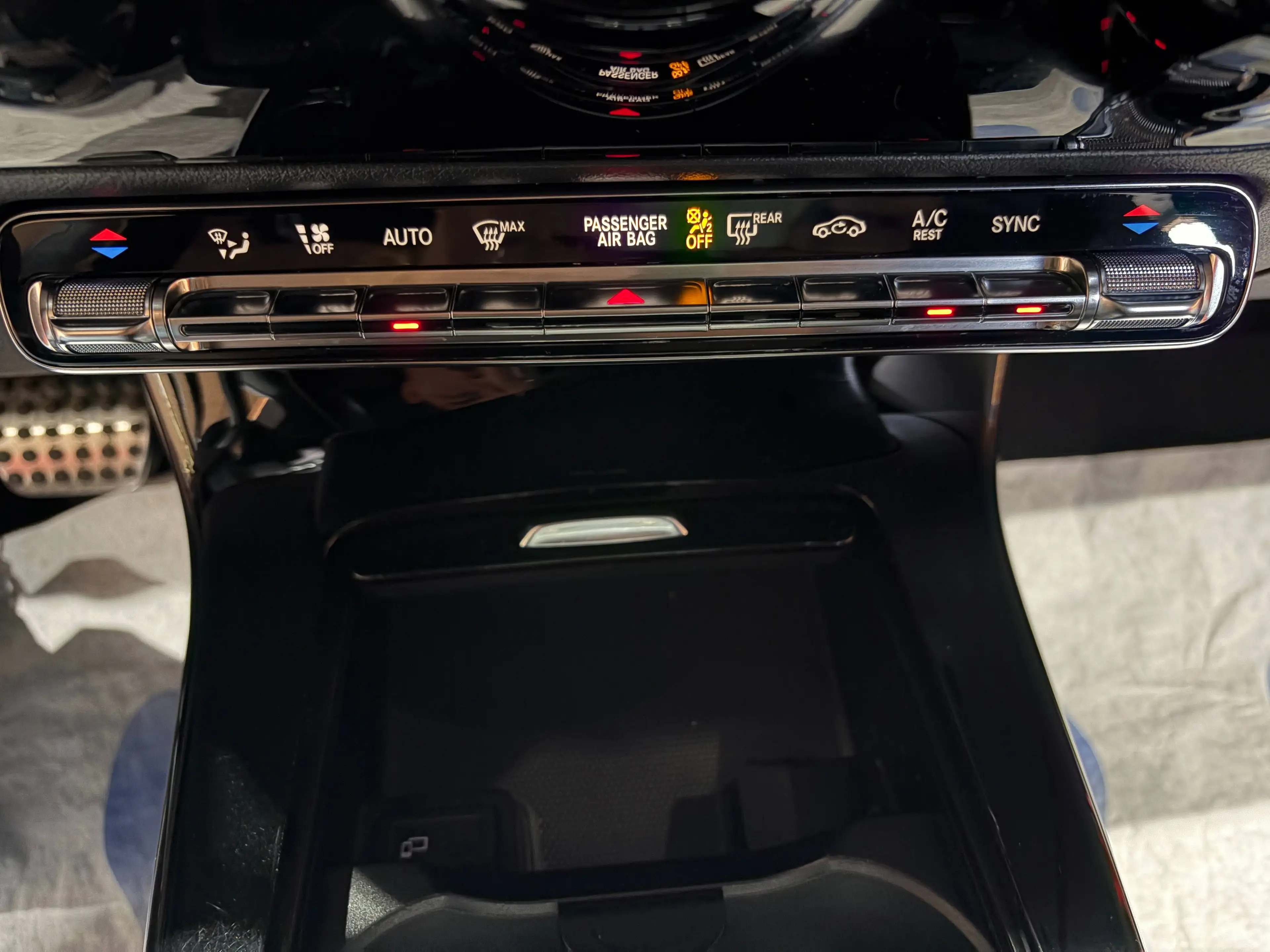Mercedes-Benz CLA 180 d *PACK AMG*CARPLAY*SIEGE CHAUFF*CAMERA*GARANTIE* — photo 14