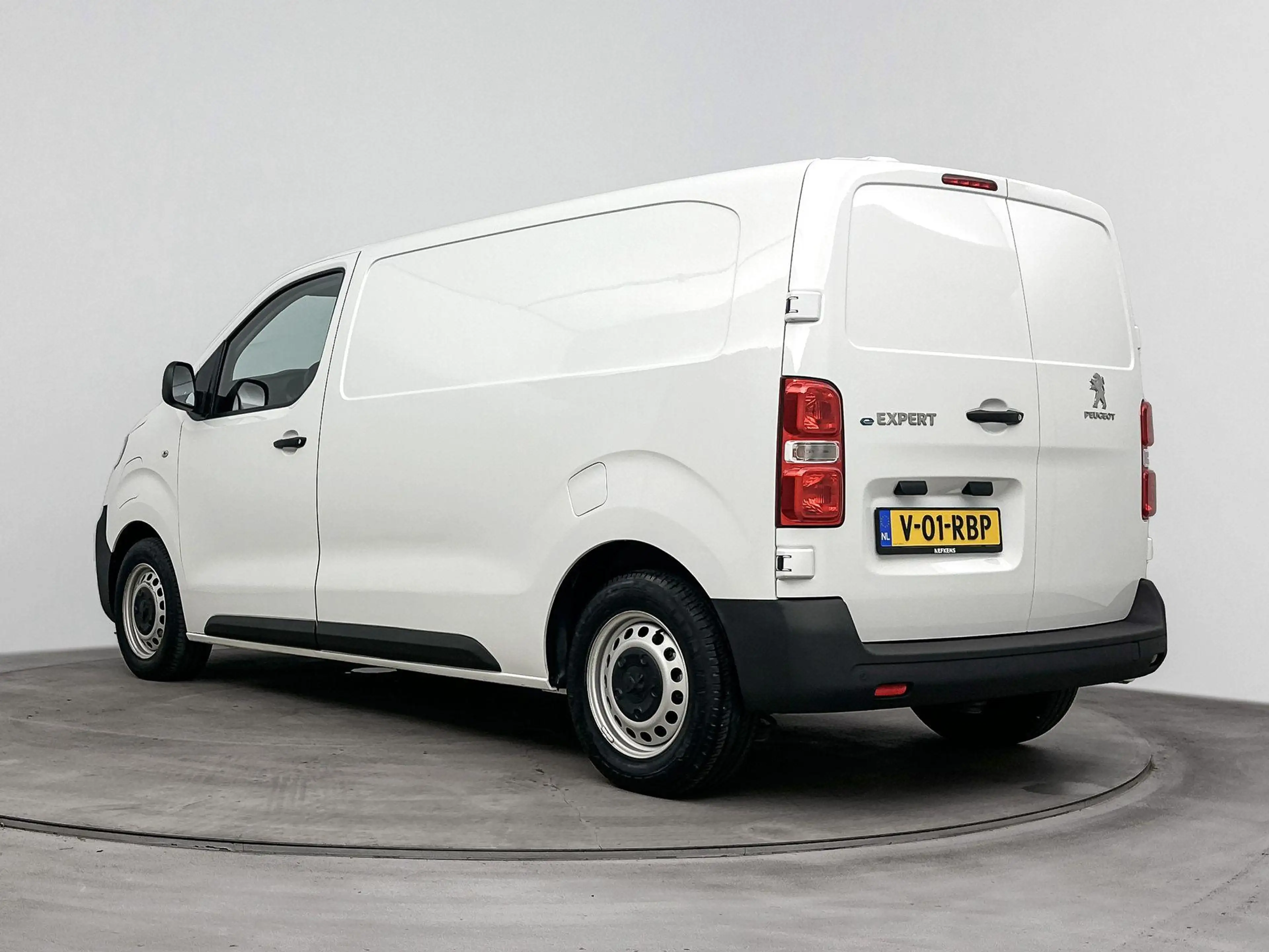 Peugeot e-Expert EV L2 75 kWh | Airco | CarPlay | 3-Zits | Cruise C — photo 3