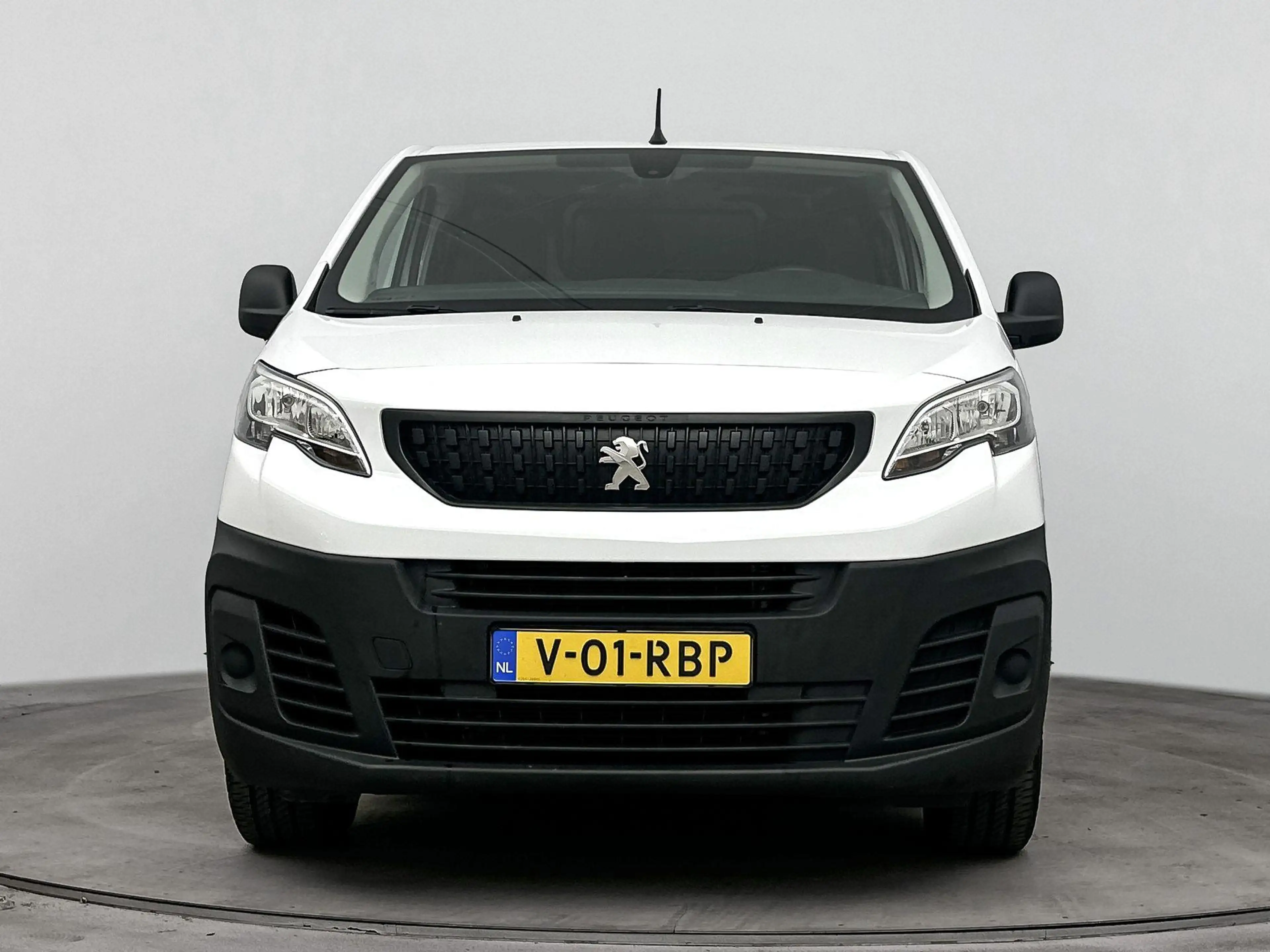 Peugeot e-Expert EV L2 75 kWh | Airco | CarPlay | 3-Zits | Cruise C — photo 13