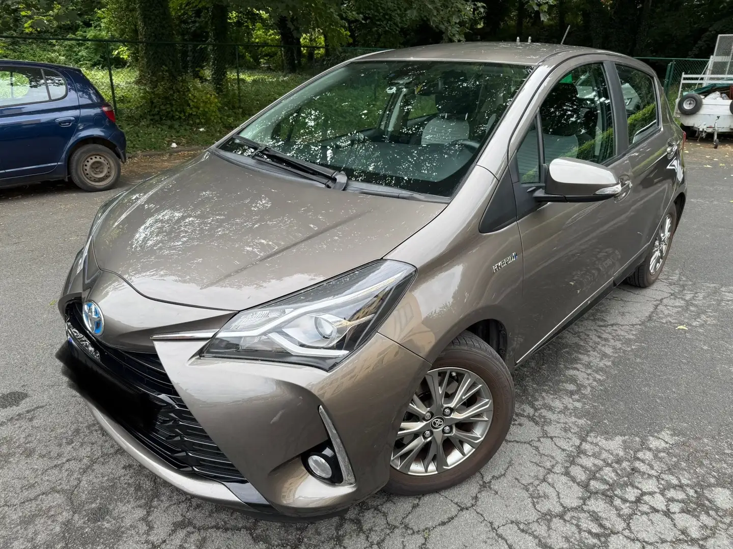 Toyota Yaris 1.5i VVT-i Hybrid Comfort E-CVT Beige - 1