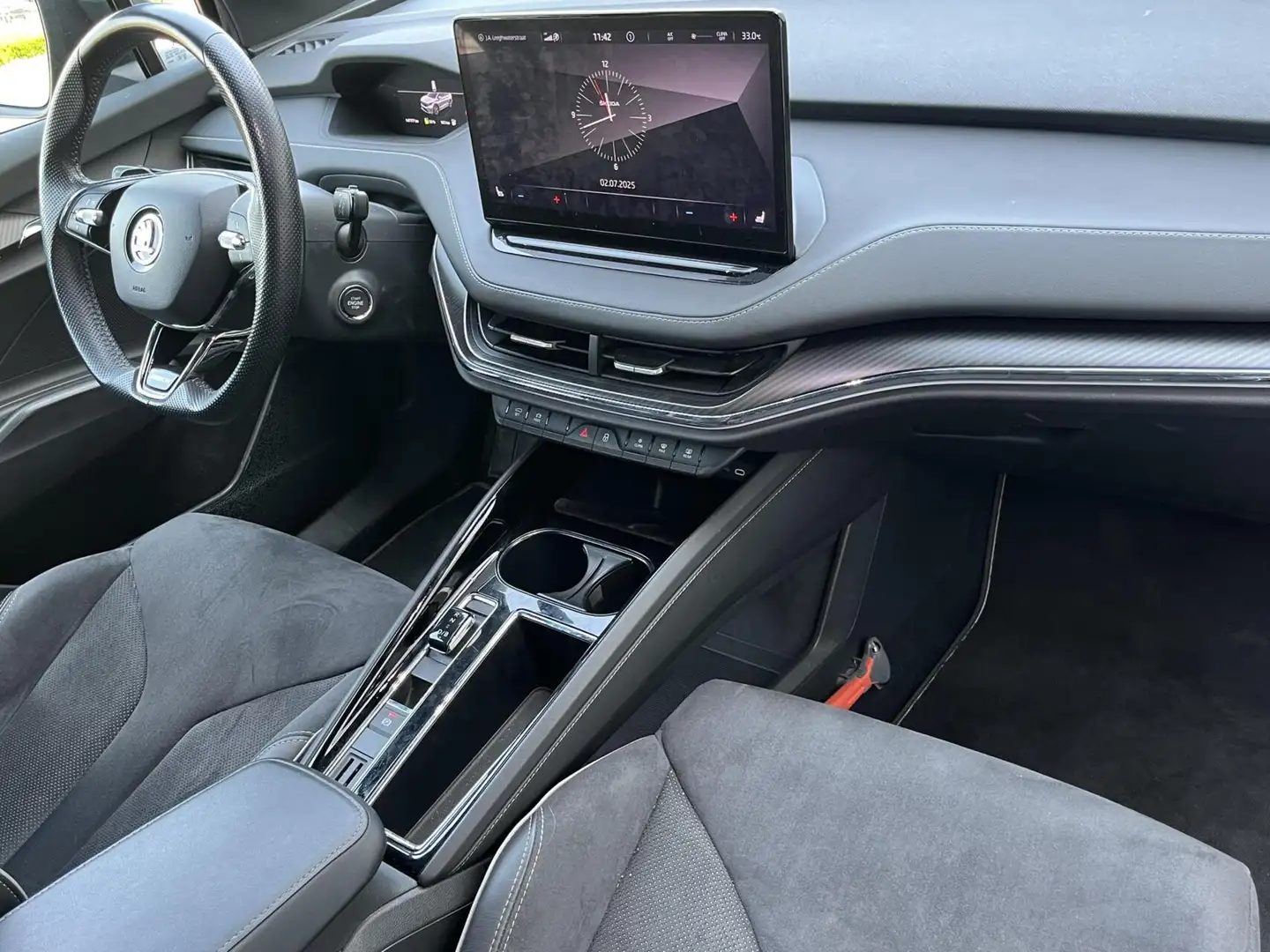 Skoda Enyaq iV Sportline TREKHAAK+ACC+CARPLAY+EL. A-KLEP Zwart - 2