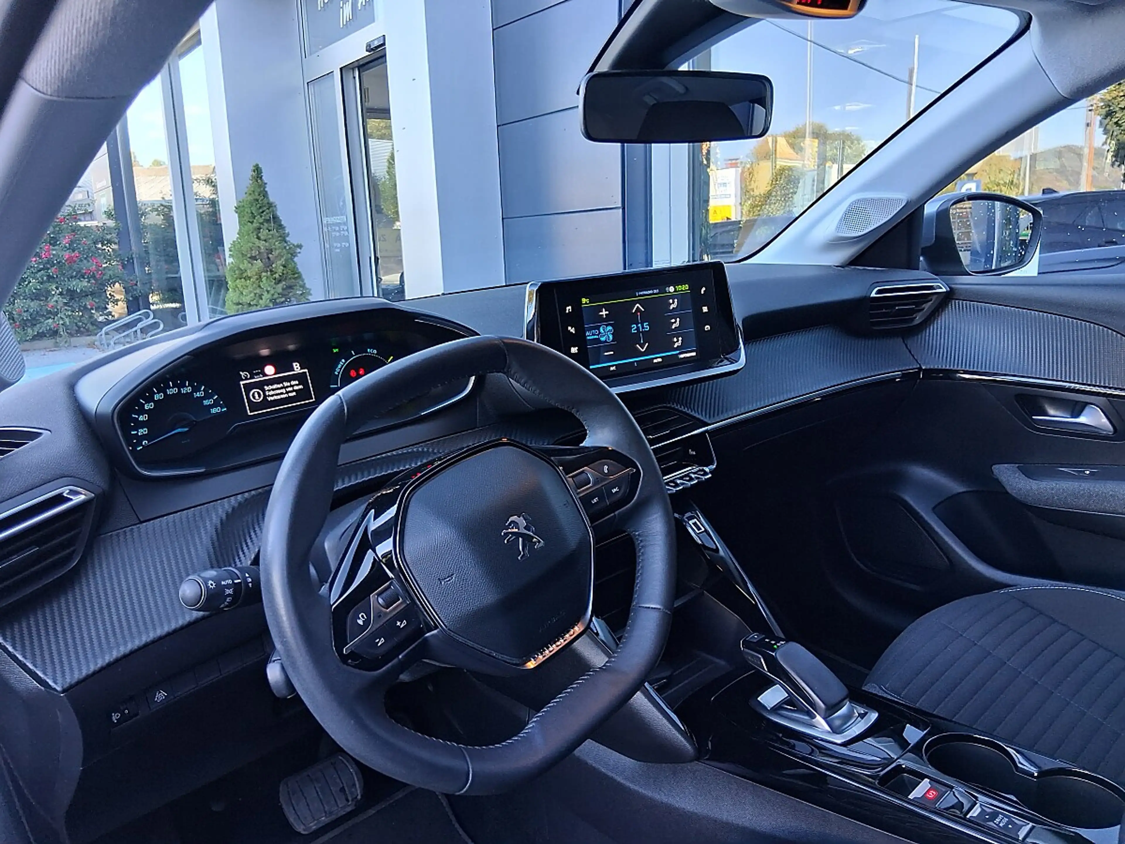Peugeot e-208 50kWh Style — photo 7