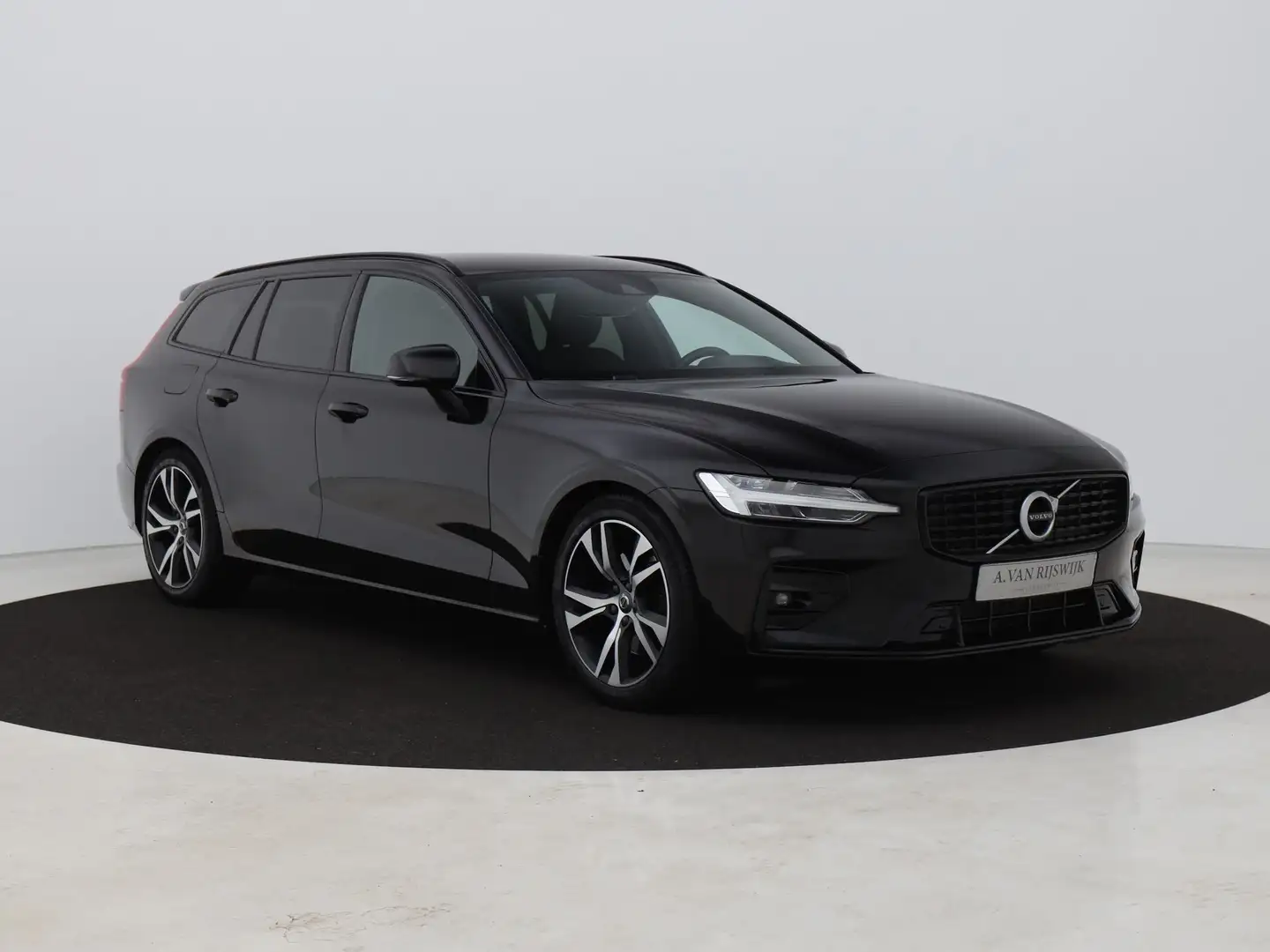 Volvo V60 2.0 B3 R-Design | CAMERA | ADAPTIVE | KEYLESS | ST Noir - 2