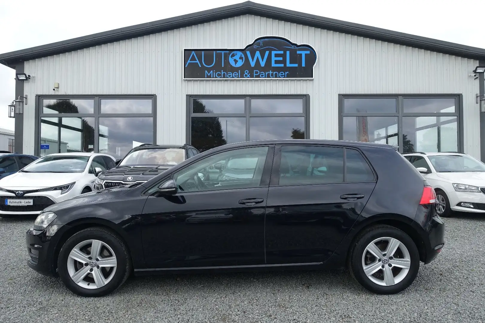 Volkswagen Golf VII 2.0 TDI DSG lück.Scheckheft TÜV4/27 Noir - 1