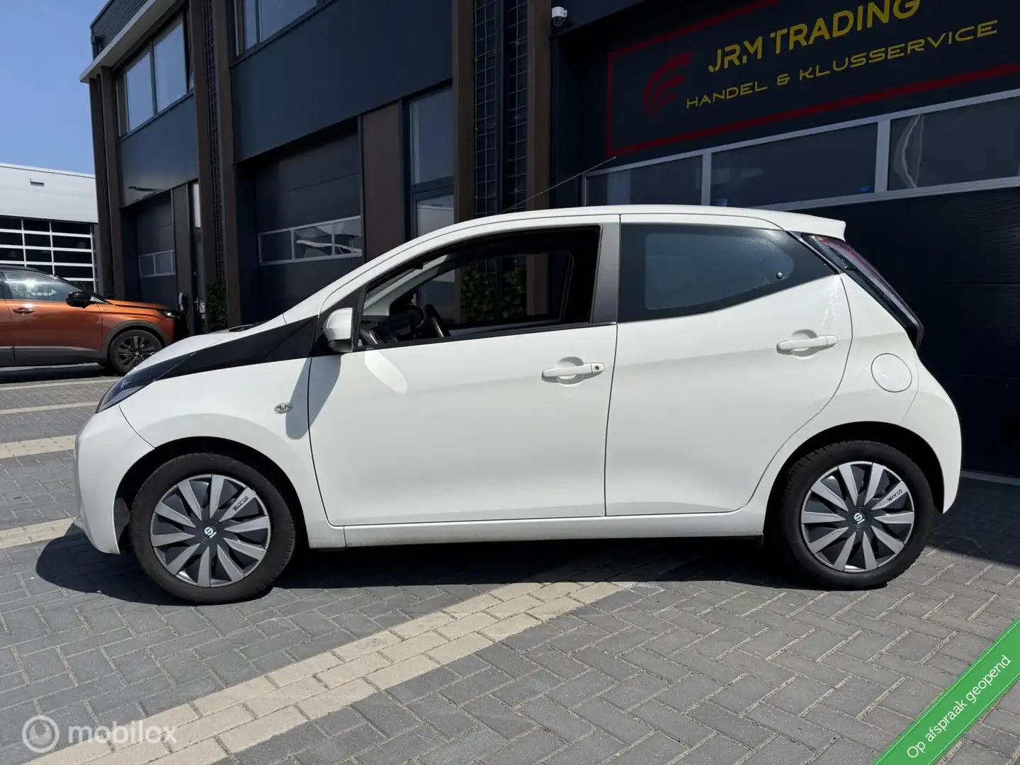 Toyota Aygo 1.0 VVT-i x-play CAMERA GR.SCHERM NAP CARPLAY Blanco - 2