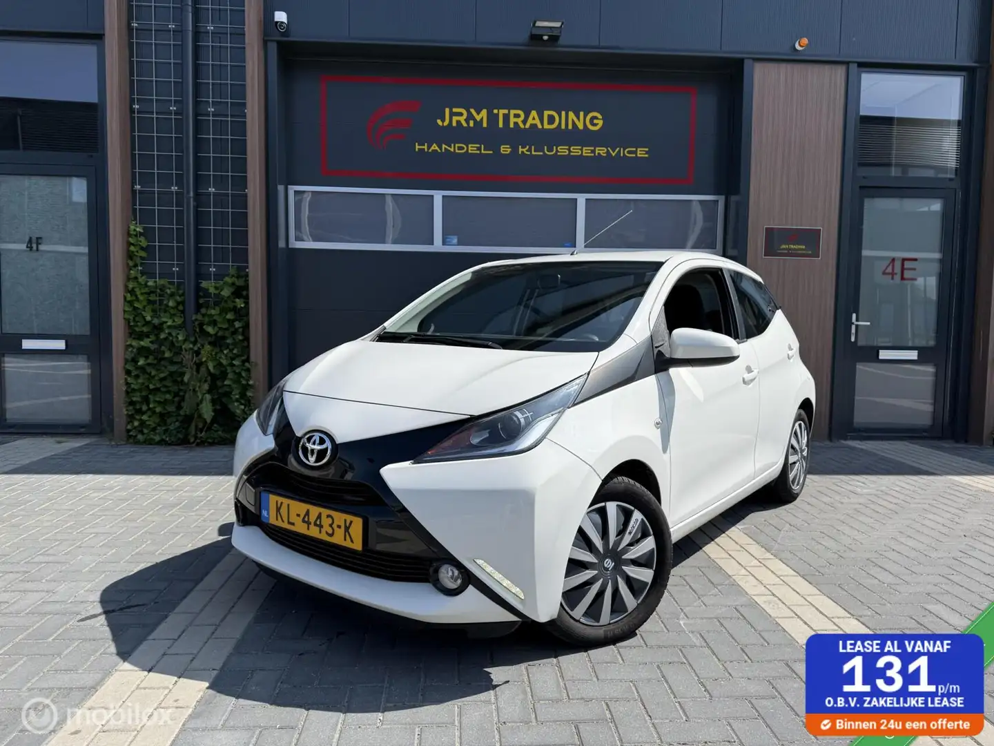 Toyota Aygo 1.0 VVT-i x-play CAMERA GR.SCHERM NAP CARPLAY Weiß - 1