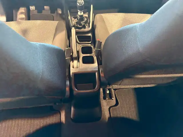 Suzuki Vitara view 13