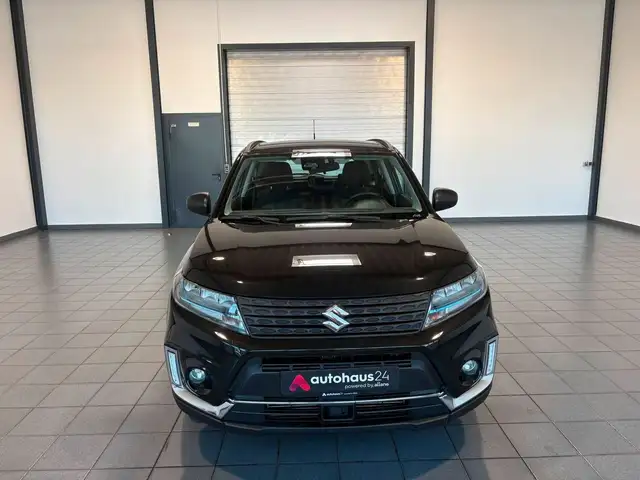 Suzuki Vitara view 2