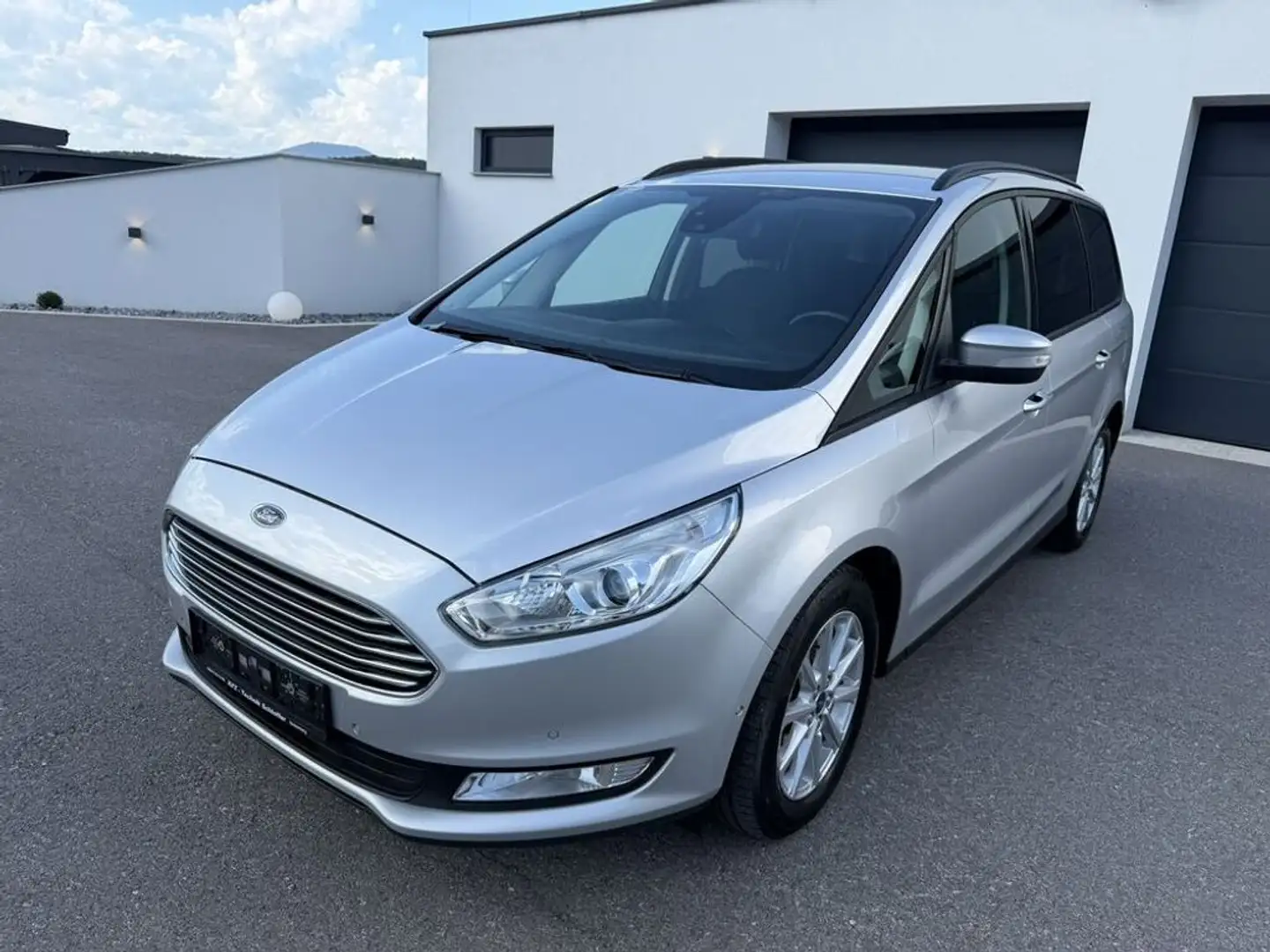 Ford Galaxy Trend 2,0 TDCi/Navi Silber - 1