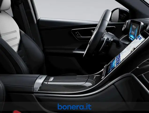 Mercedes-Benz GLC view 7